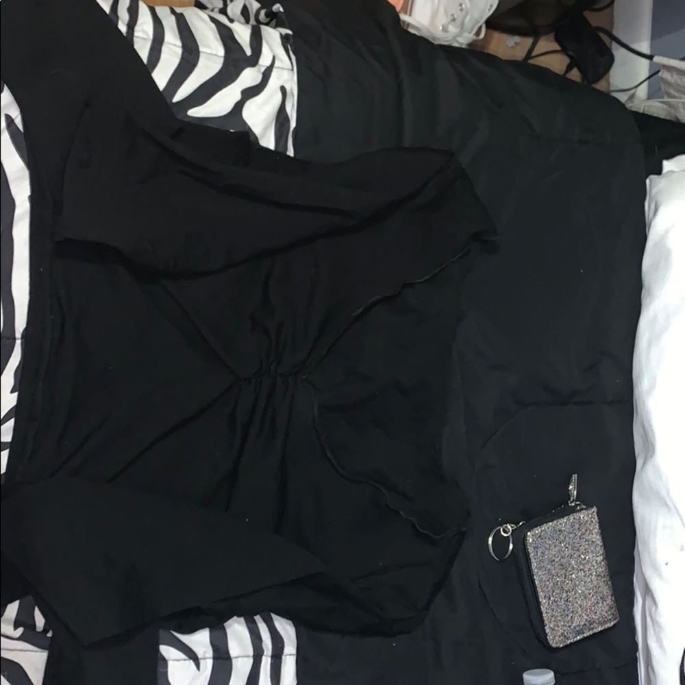 black shirt